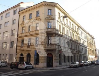 Pronájem bytu 3+1 s balkonem, částečně zařízeno,  100 m2, E. Peškové, Praha 5 - Smíchov
